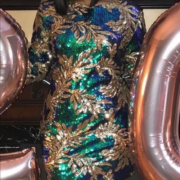 Blue Green & Gold Sequence - Picture 2 of 5